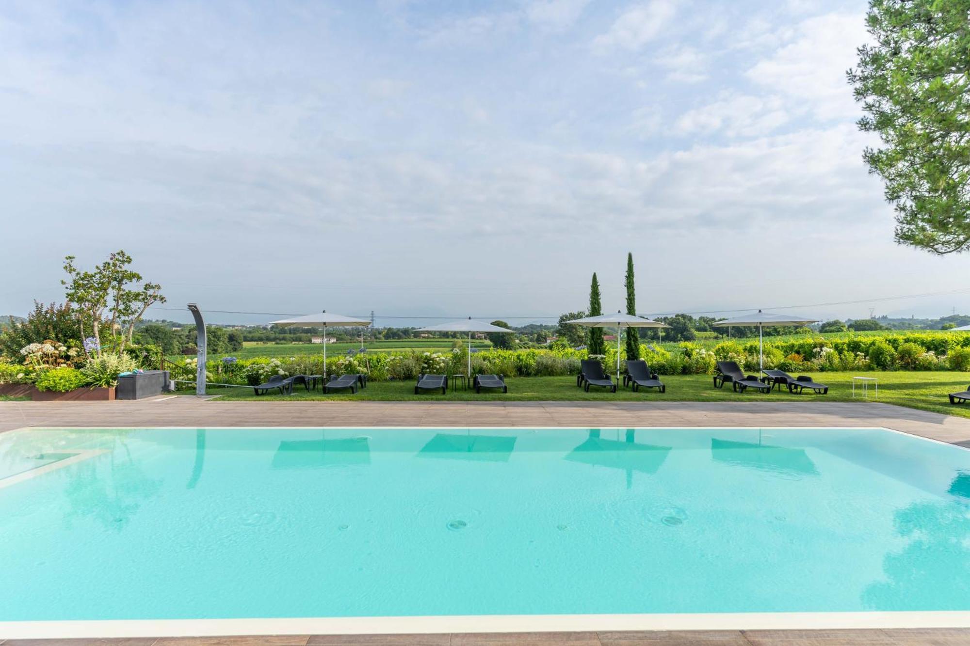 Agriturismo Colle Dei Pivi 庞蒂索明西奥 外观 照片