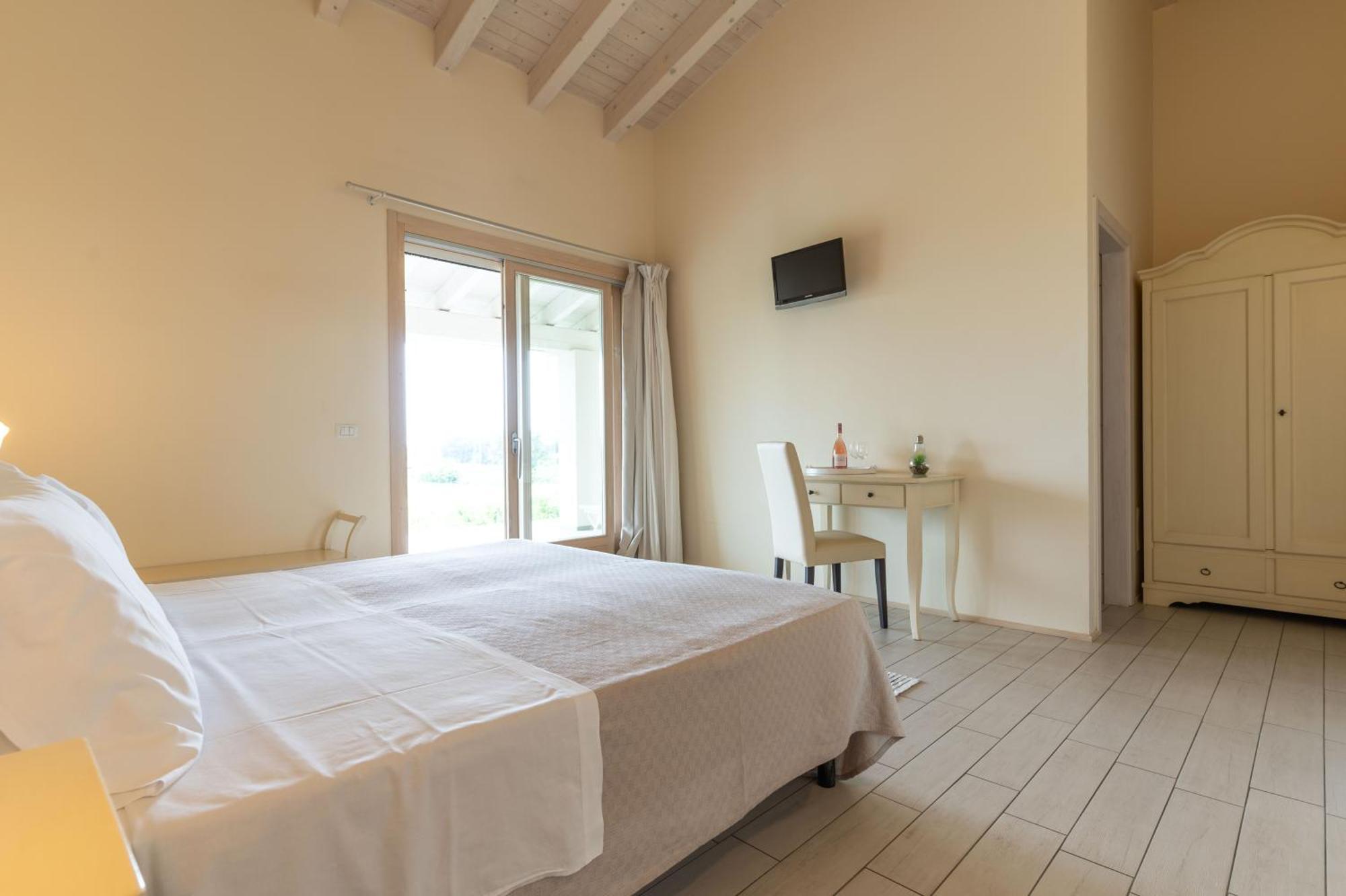 Agriturismo Colle Dei Pivi 庞蒂索明西奥 外观 照片