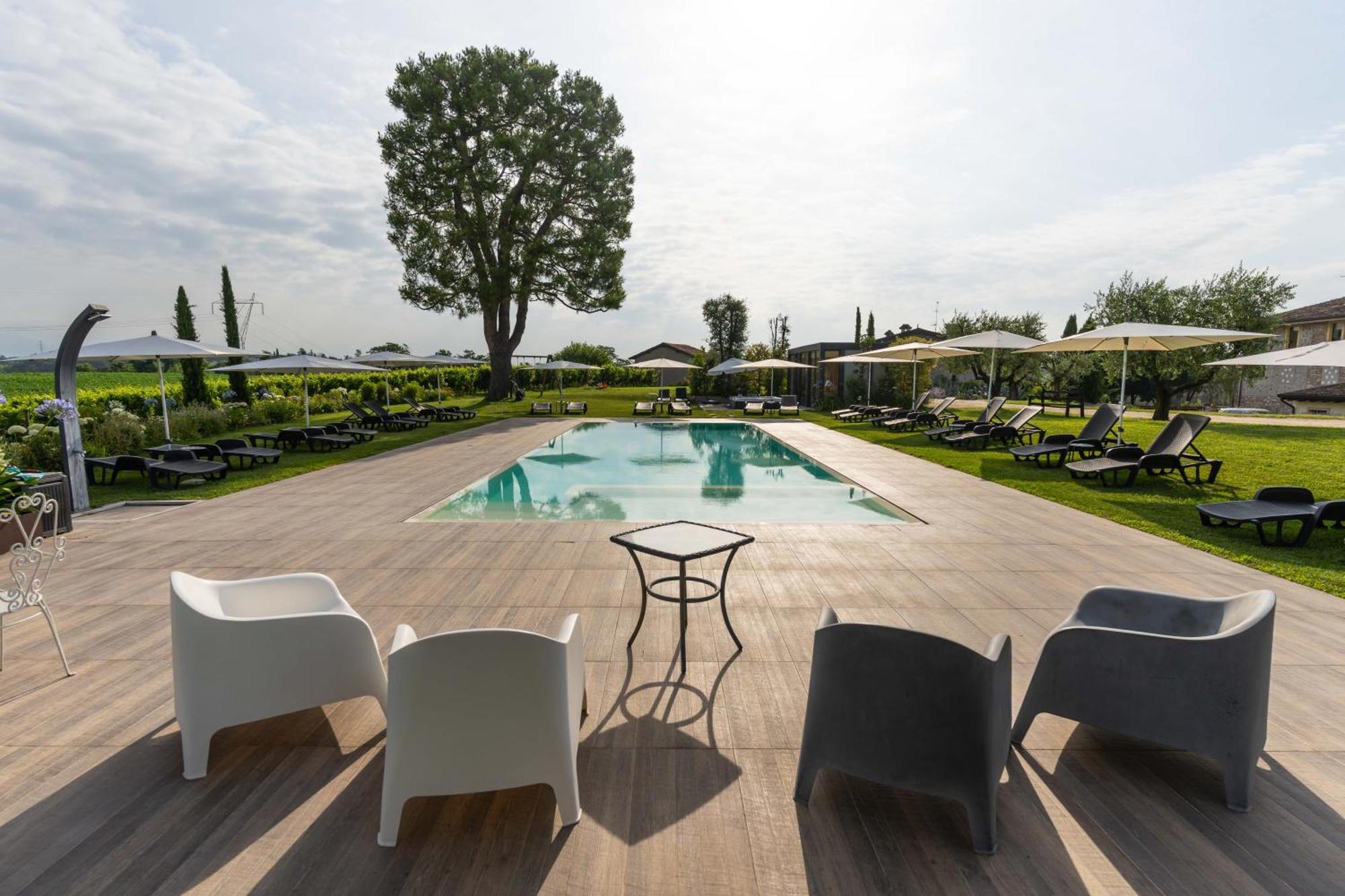 Agriturismo Colle Dei Pivi 庞蒂索明西奥 外观 照片