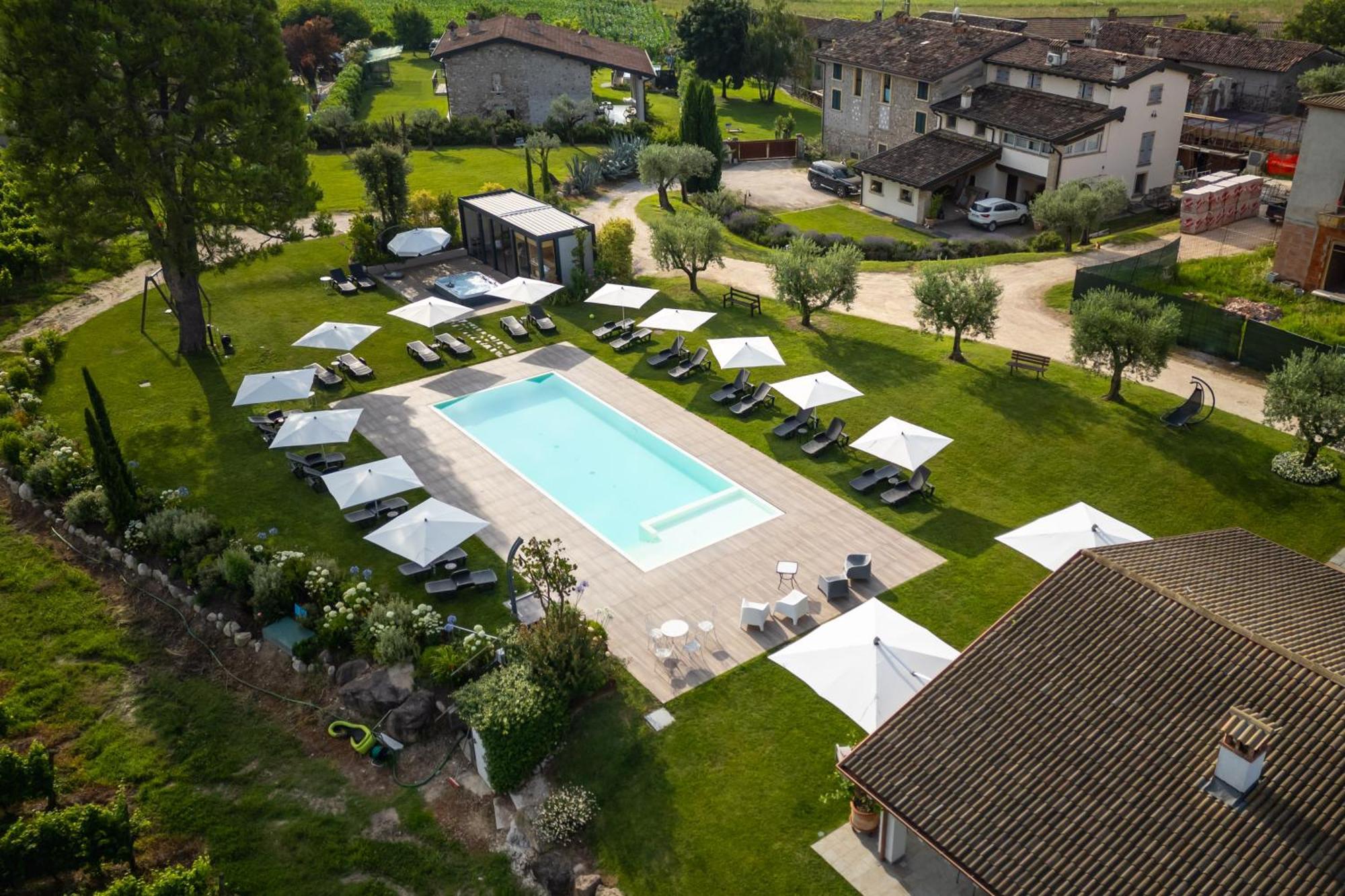 Agriturismo Colle Dei Pivi 庞蒂索明西奥 外观 照片