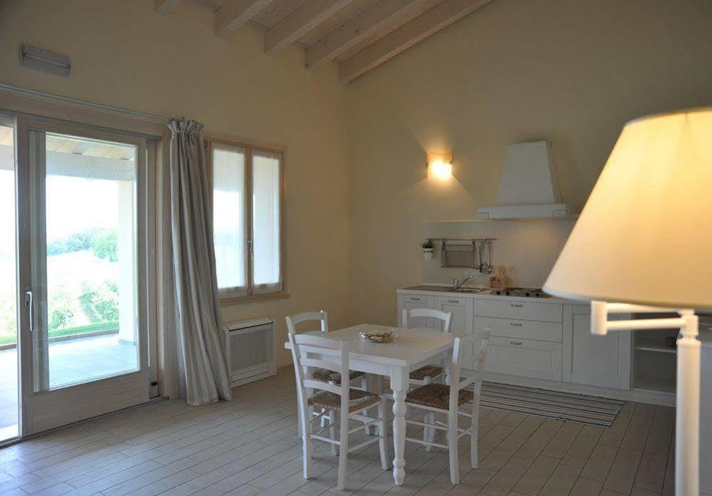 Agriturismo Colle Dei Pivi 庞蒂索明西奥 外观 照片