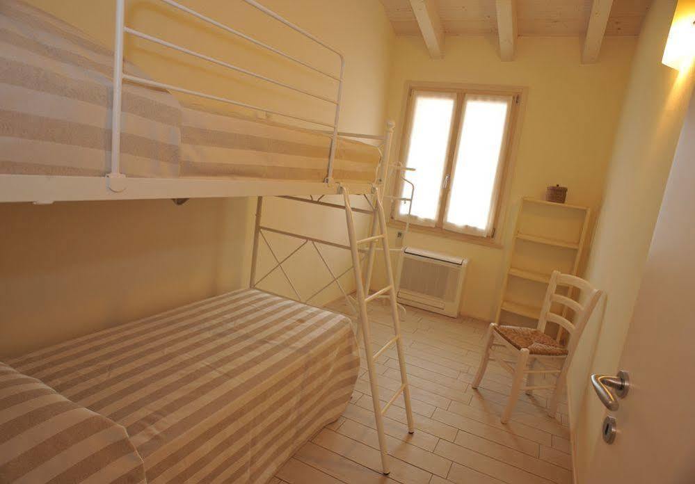 Agriturismo Colle Dei Pivi 庞蒂索明西奥 外观 照片