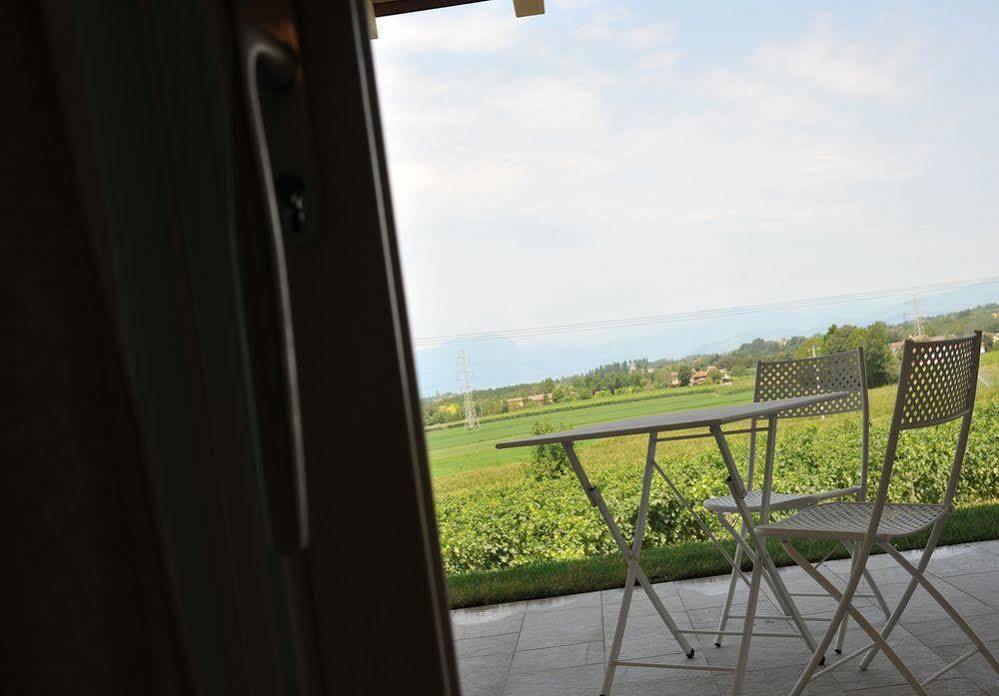 Agriturismo Colle Dei Pivi 庞蒂索明西奥 外观 照片